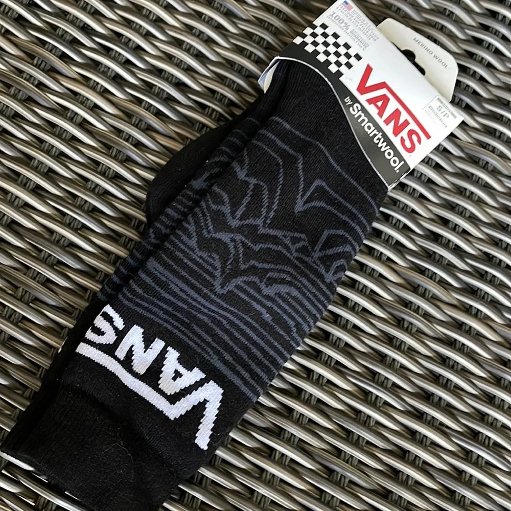 • Vans X Smartwool Merino Wool Over the Calf Socks WMNS